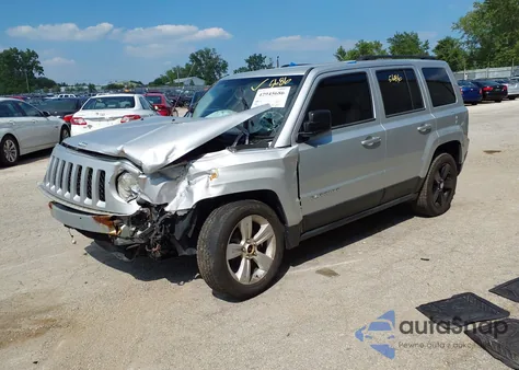 2011 Jeep Patriot Sport z USA, uszkodzony, nr VIN 1J4NT1GA0BD102387